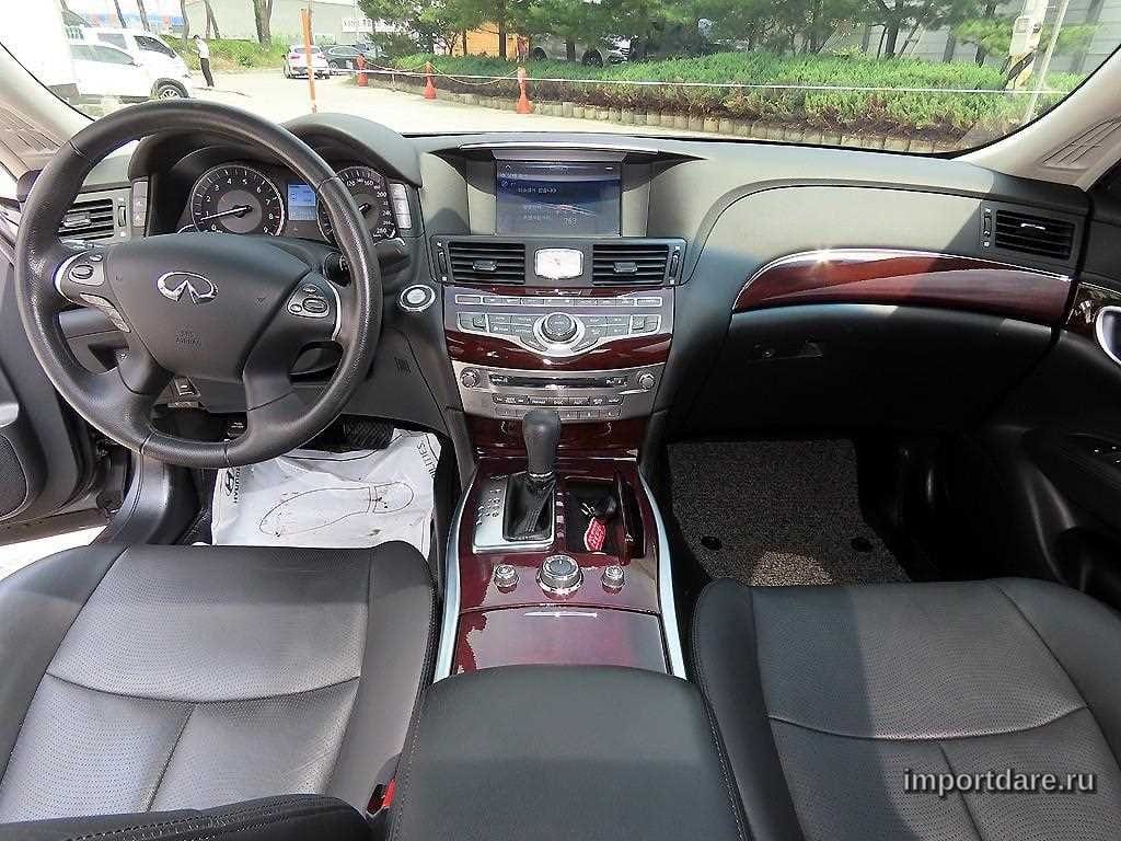 INFINITI Q70 2017 — 84 626 км, Корея — под ключ — фото 4