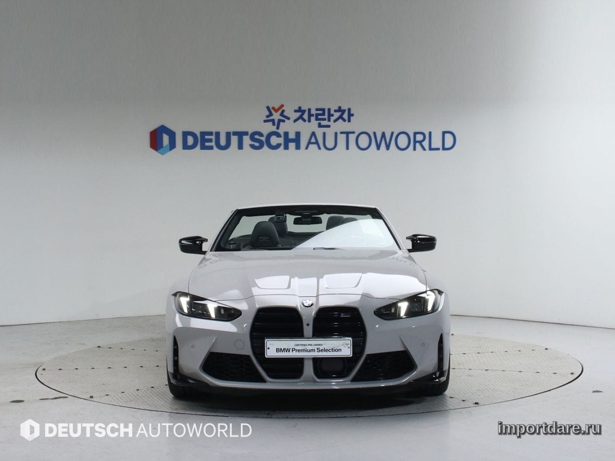 BMW M4 сбоку