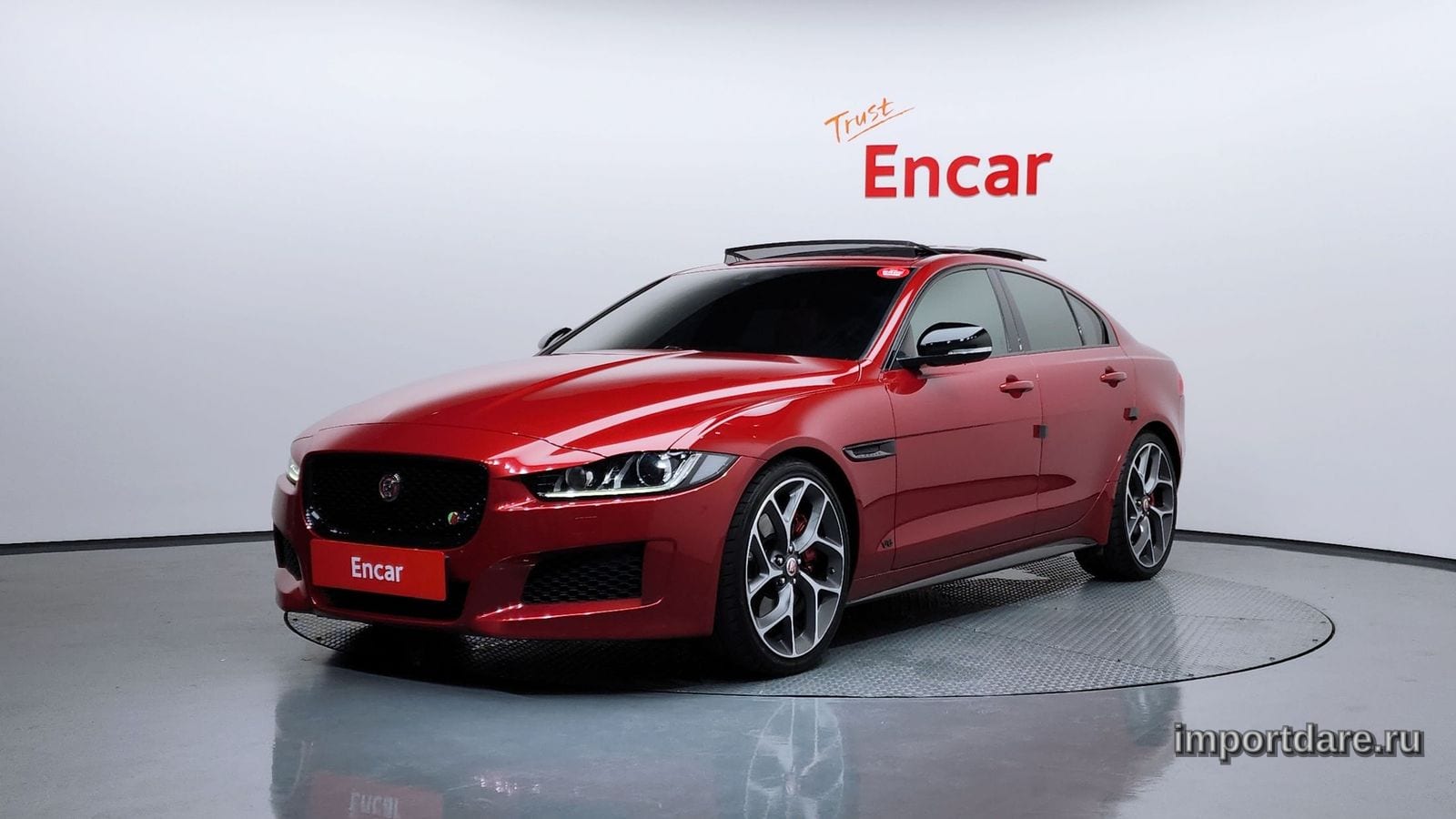 Jaguar Xe 2019