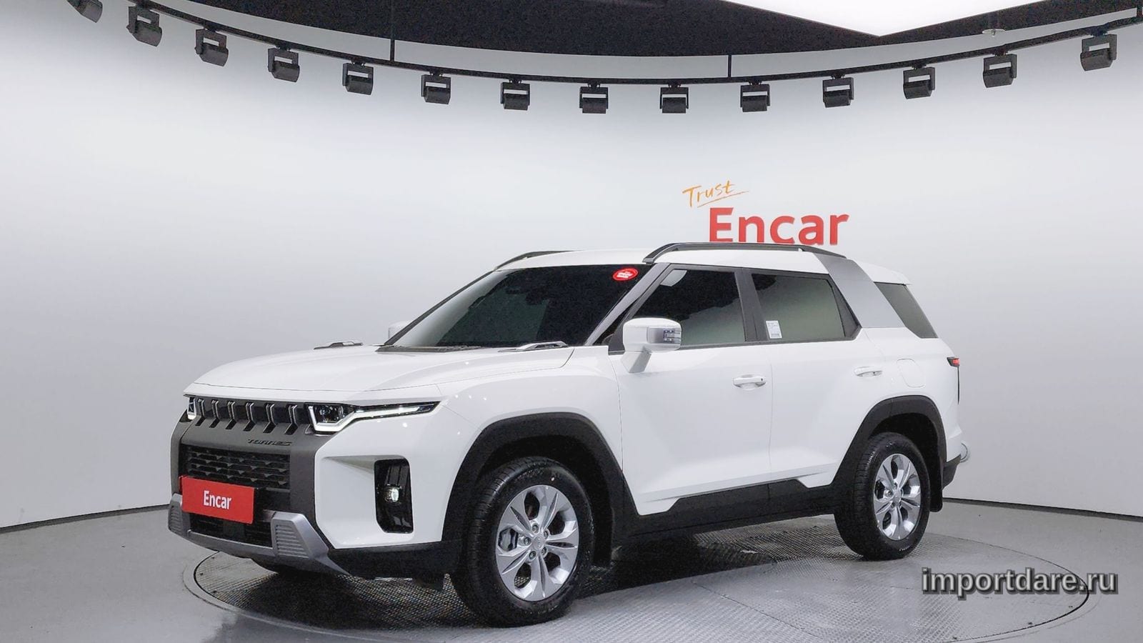 Ssangyong Torres спереди