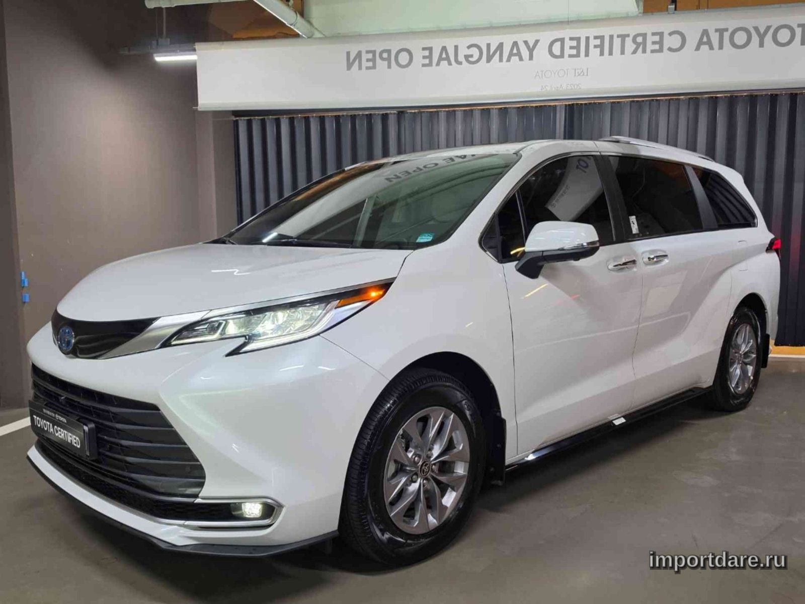 Toyota Sienna 2025