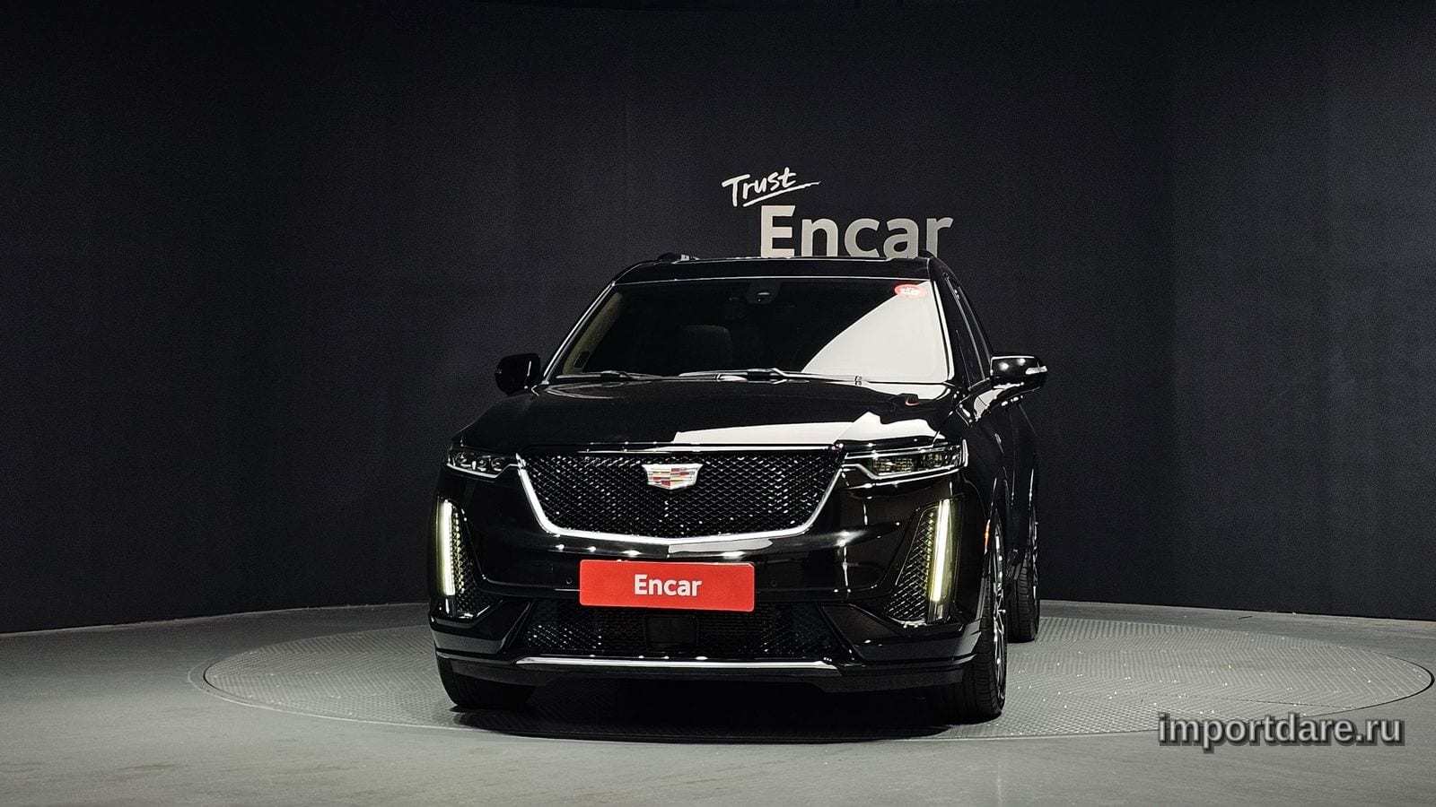 Cadillac Xt6 сбоку
