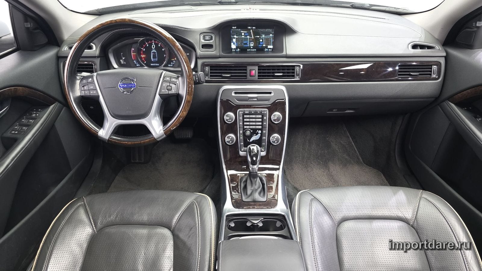 Volvo S80 сзади