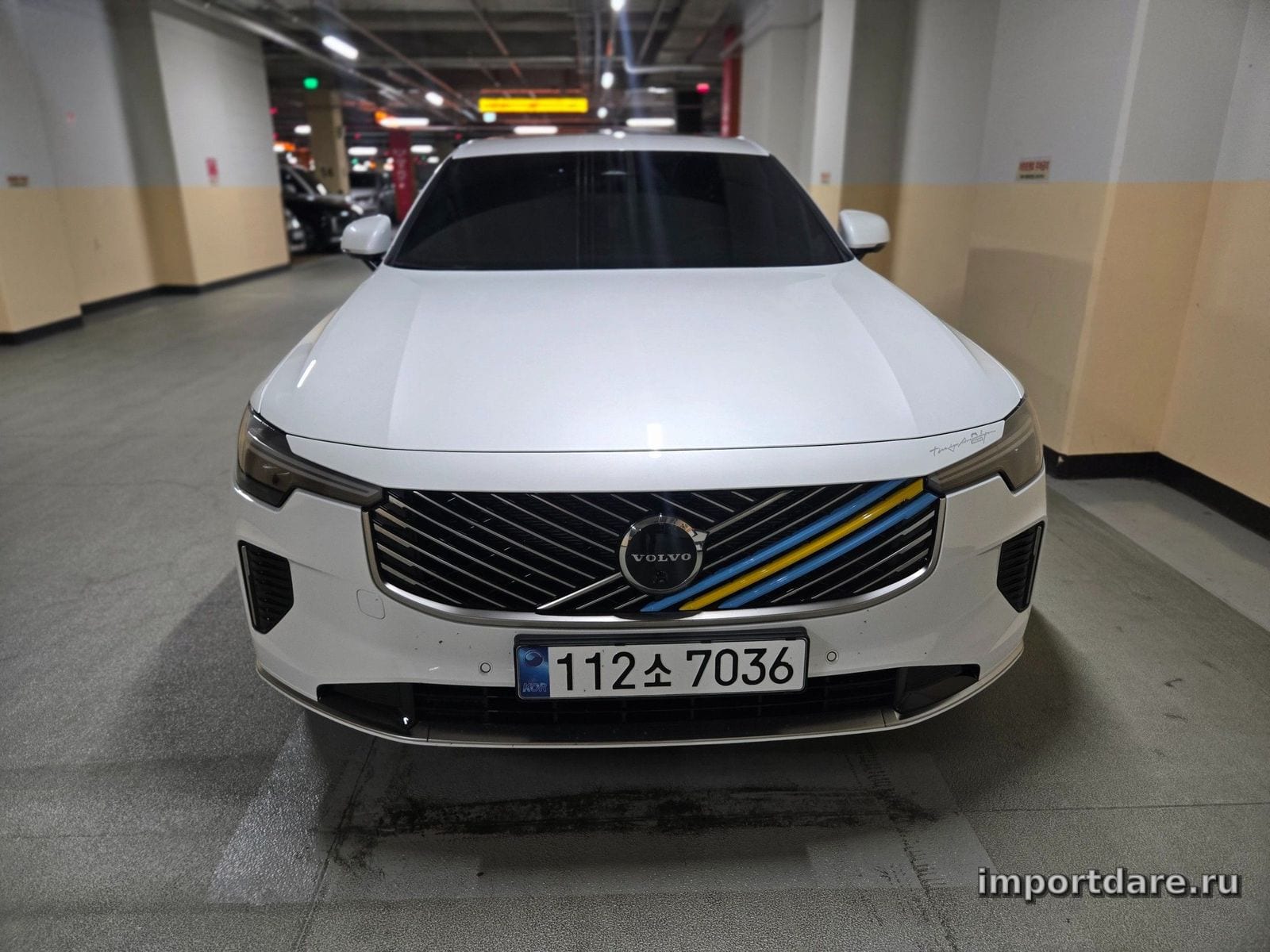 Volvo S90 сбоку