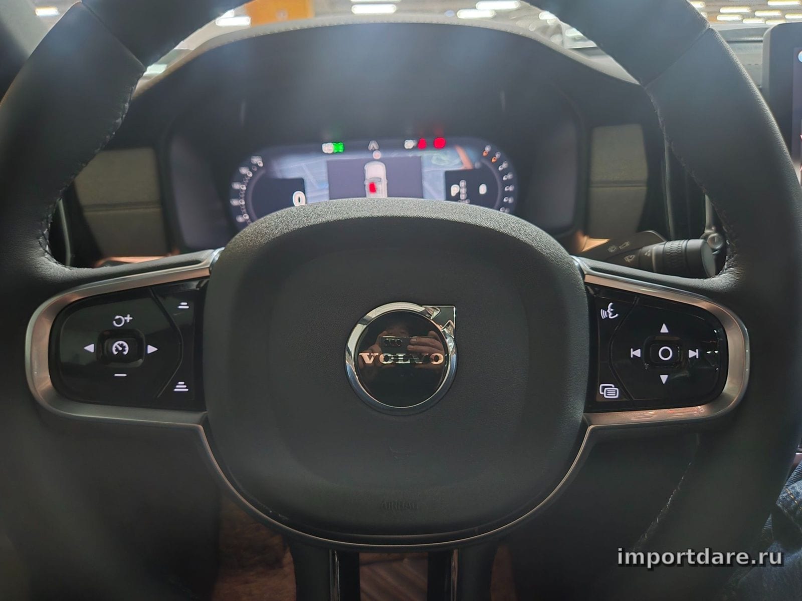 Volvo S90 сзади
