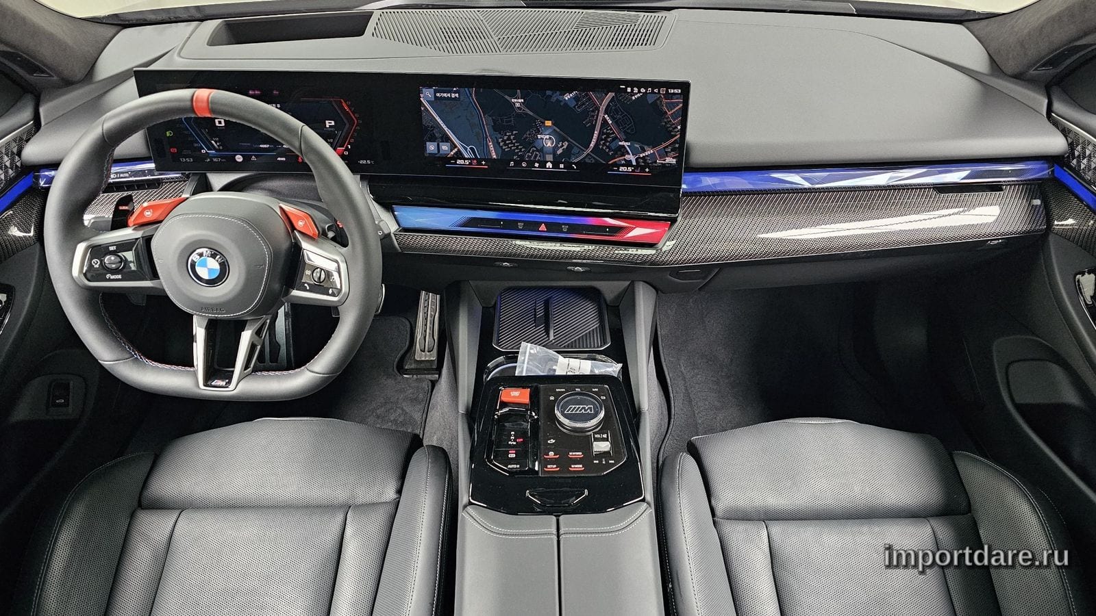 BMW M5 сзади