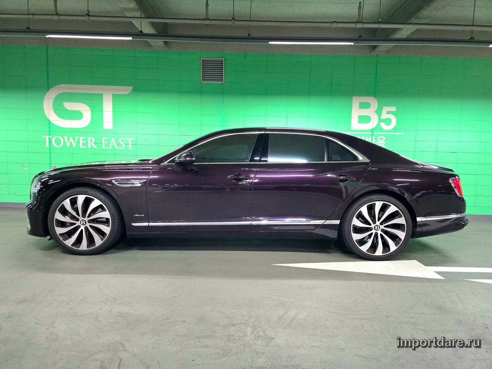 BENTLEY FLYING SPUR 2024 — 9 000 км, Корея — под ключ — фото 2