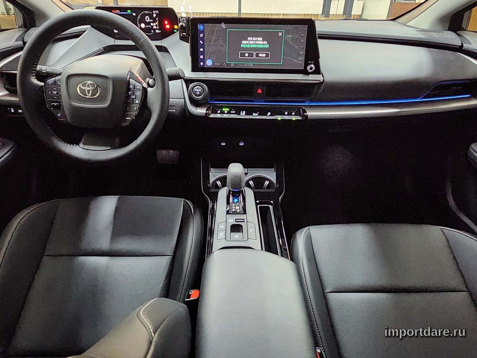 Toyota Prius сзади