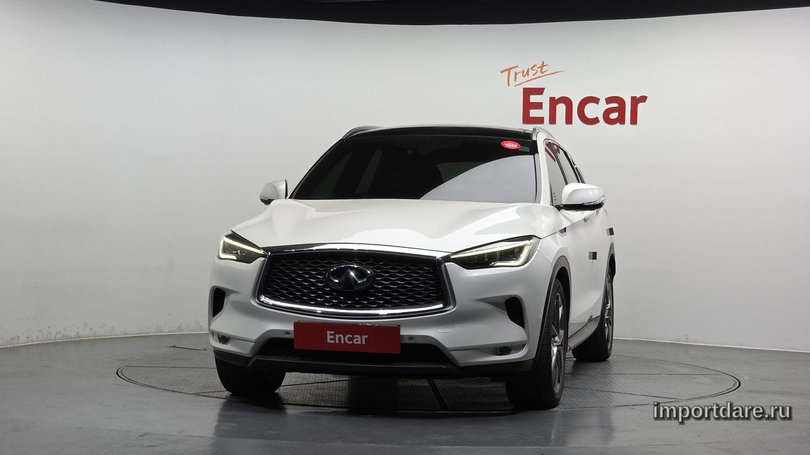 Infiniti Qx50 сбоку