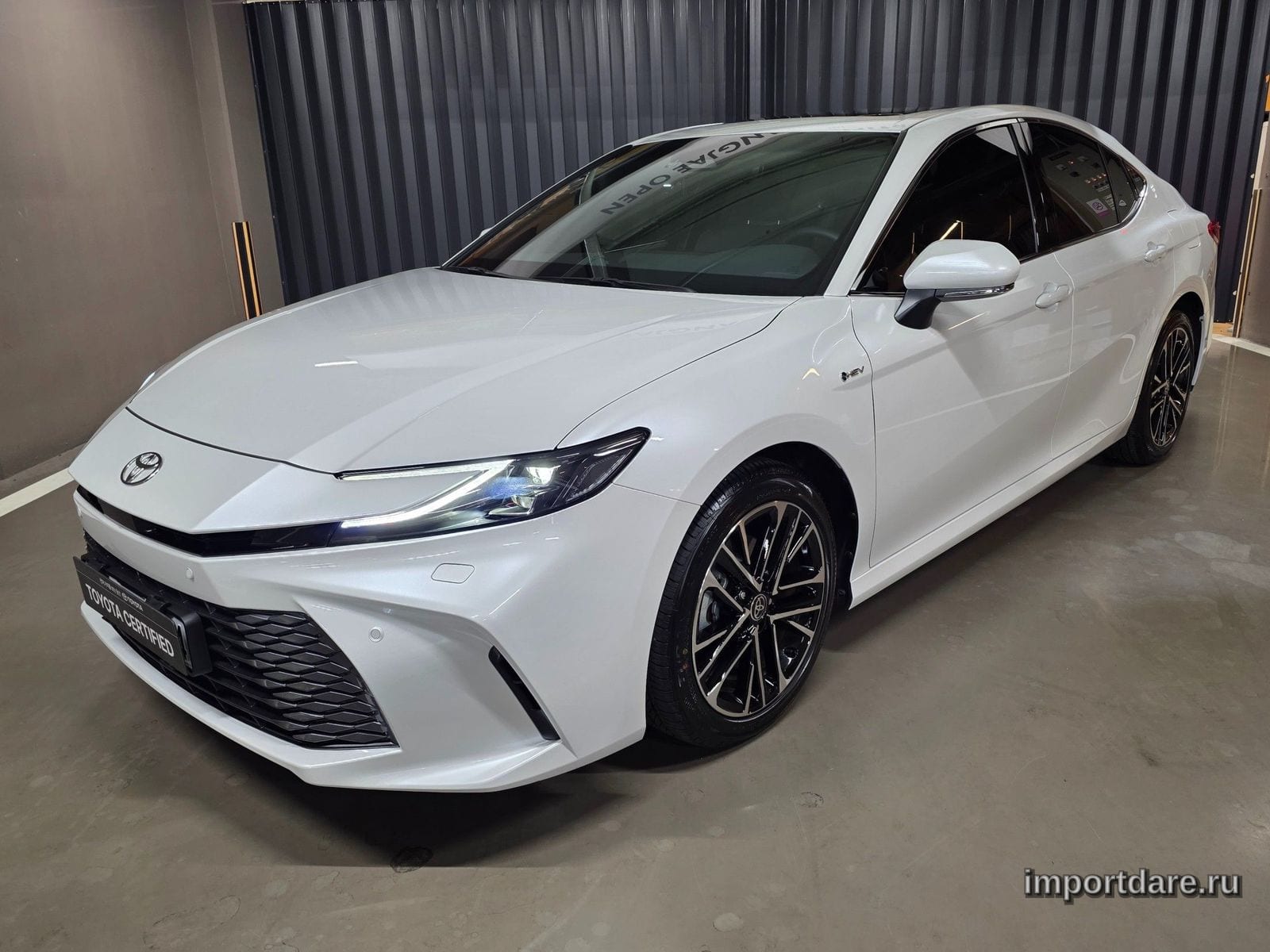 Toyota Camry 2025