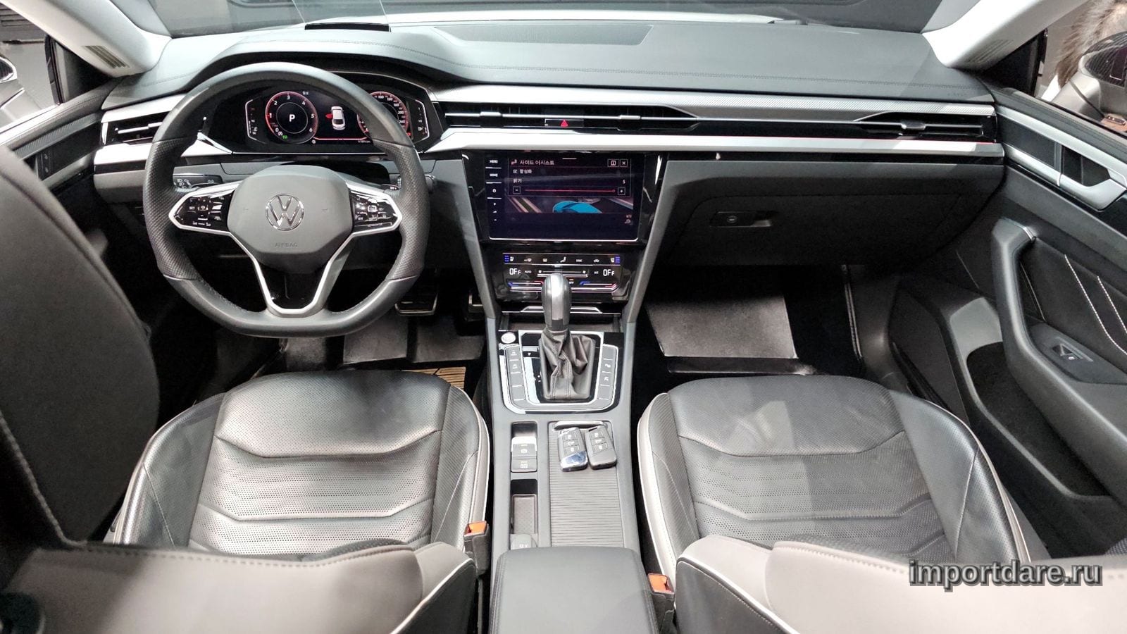 Volkswagen Arteon сзади