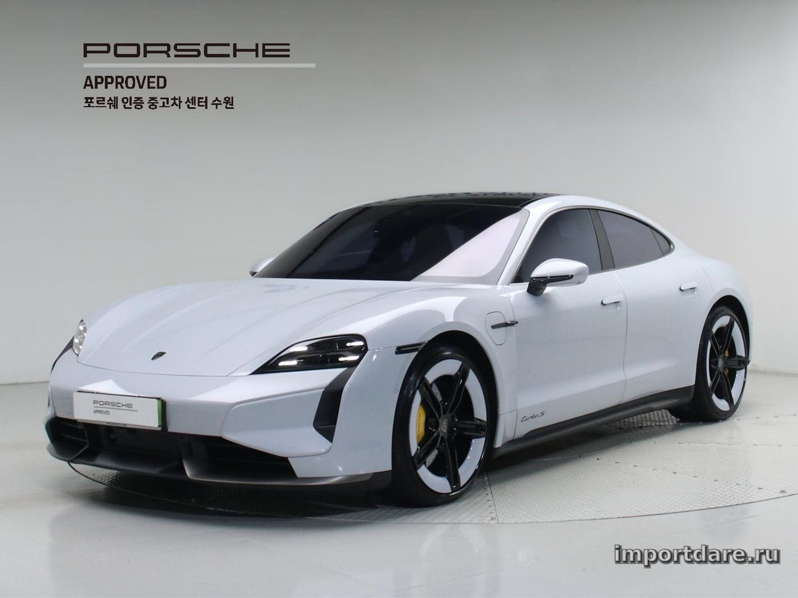 Porsche Taycan 2025
