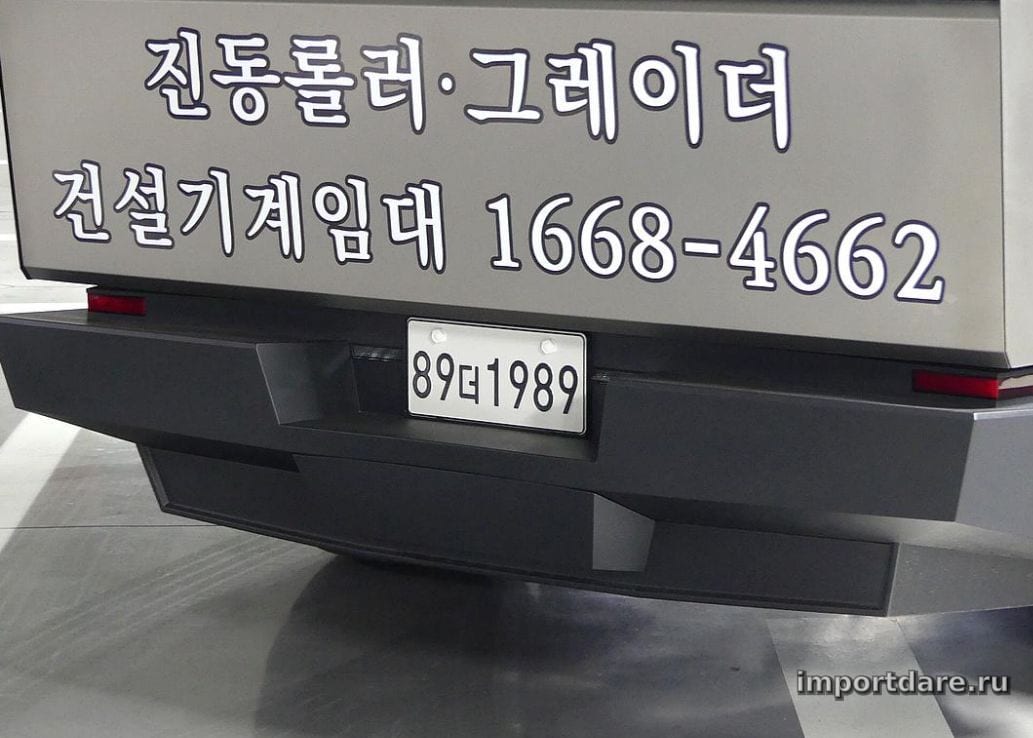 Tesla Cybertruck интерьер