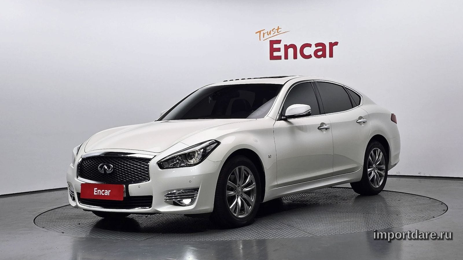 Infiniti Q70 2019