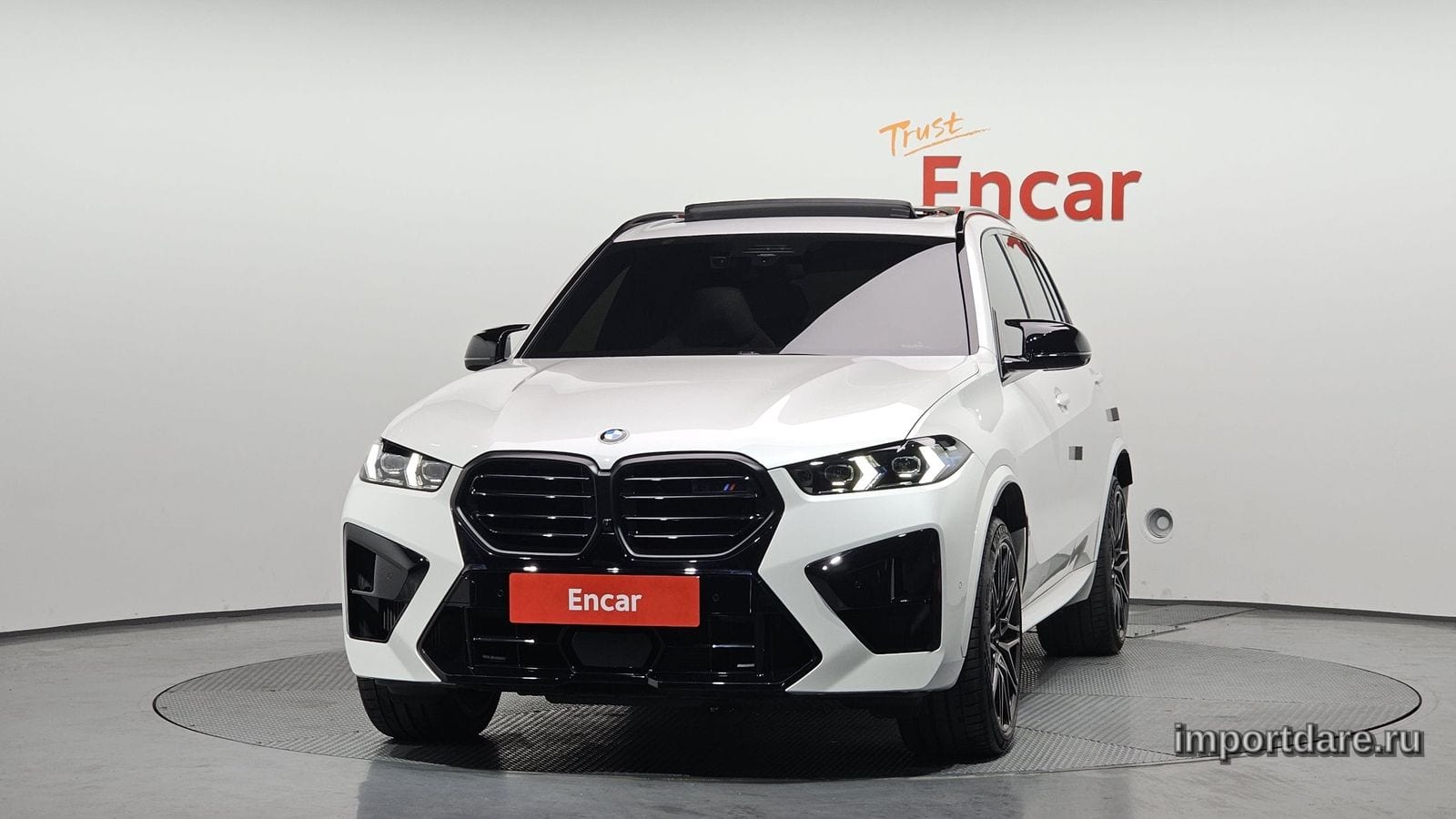 BMW X5m сбоку