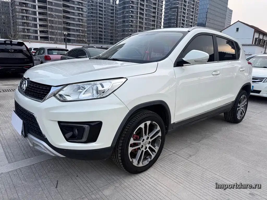 BAIC SENOVA X35 2017 — 75 000 км, белый, Китай — под ключ — фото 1