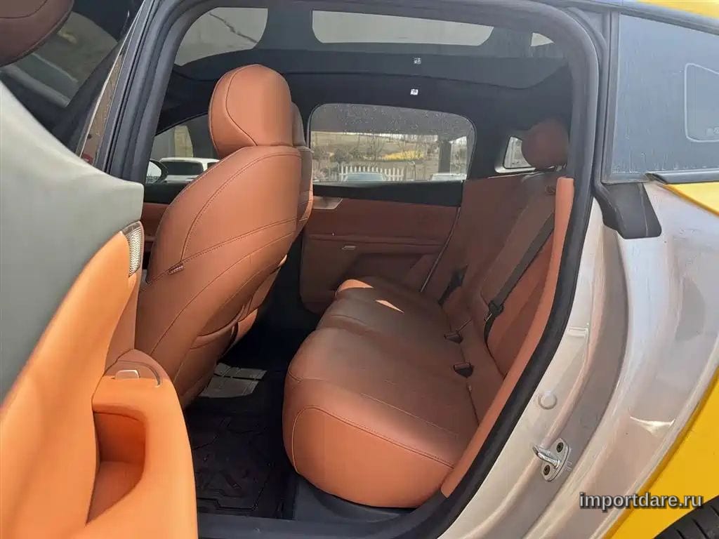 DONGFENG EP0 07 2025 — 13 300 км, жёлто-оранжевый, Китай — под ключ — фото 10