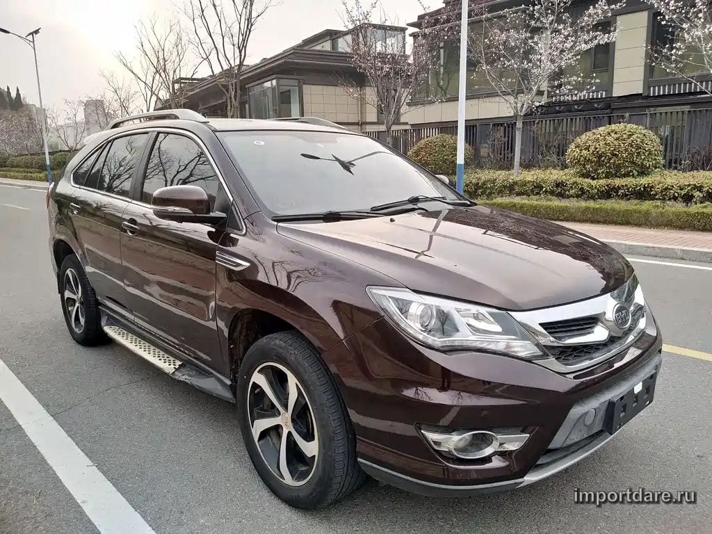 BYD S7 2017 — 80 000 км, коричневый-champagne, Китай — под ключ — фото 2