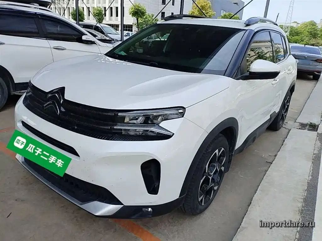 Citroen C5 Aircross сбоку