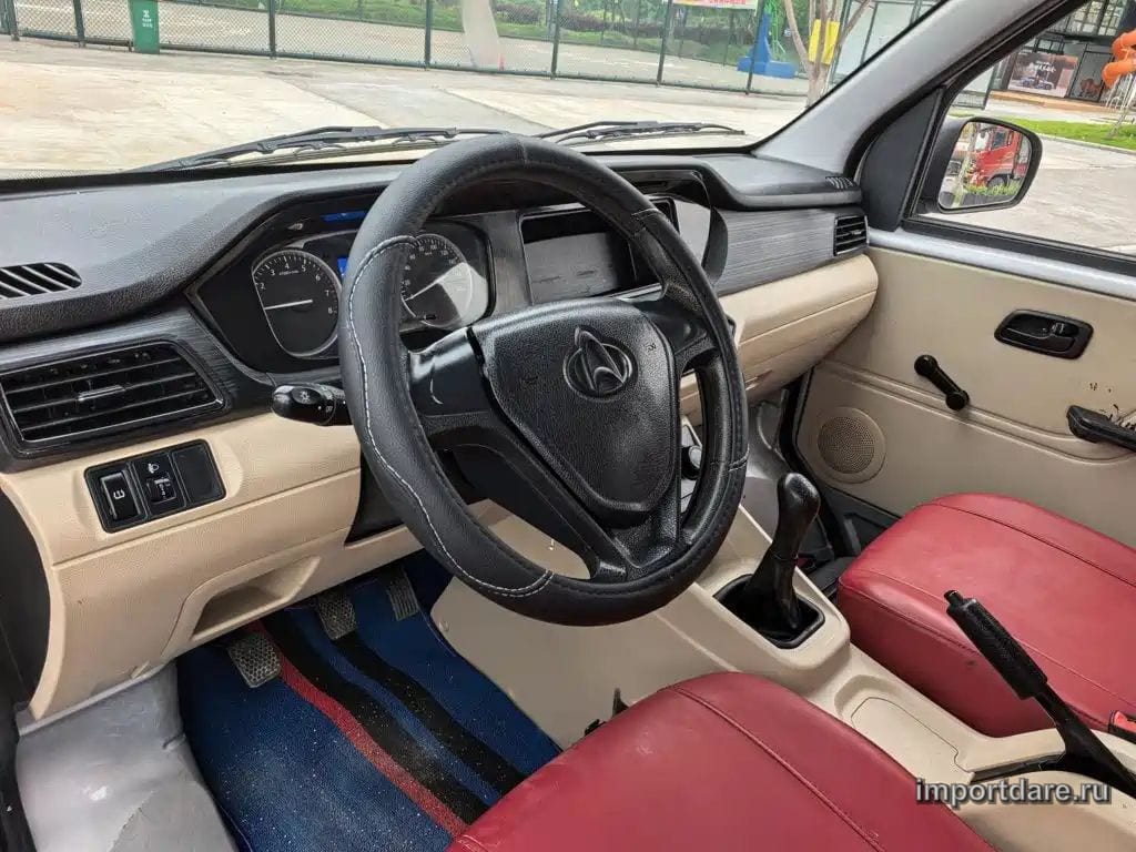 CHANGAN KUAYUEXING V3 2024 — 7 900 км, серебристый, Китай — под ключ — фото 3