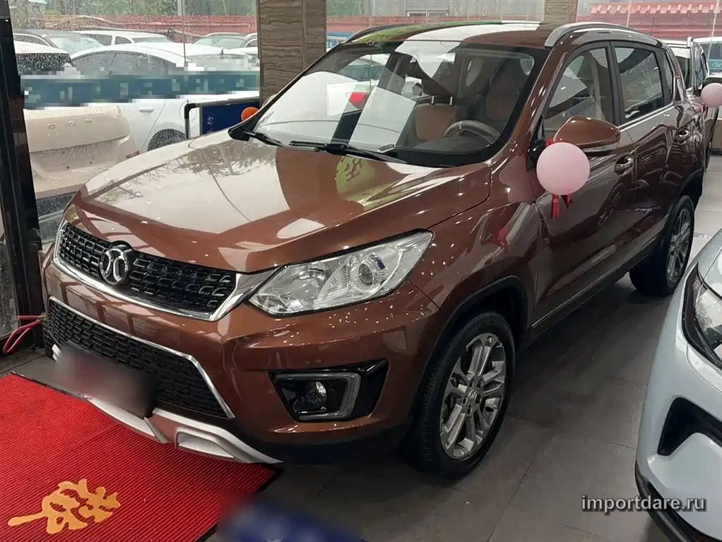 BAIC SENOVA X35 2018 — 30 000 км, коричневый-champagne, Китай — под ключ — фото 2