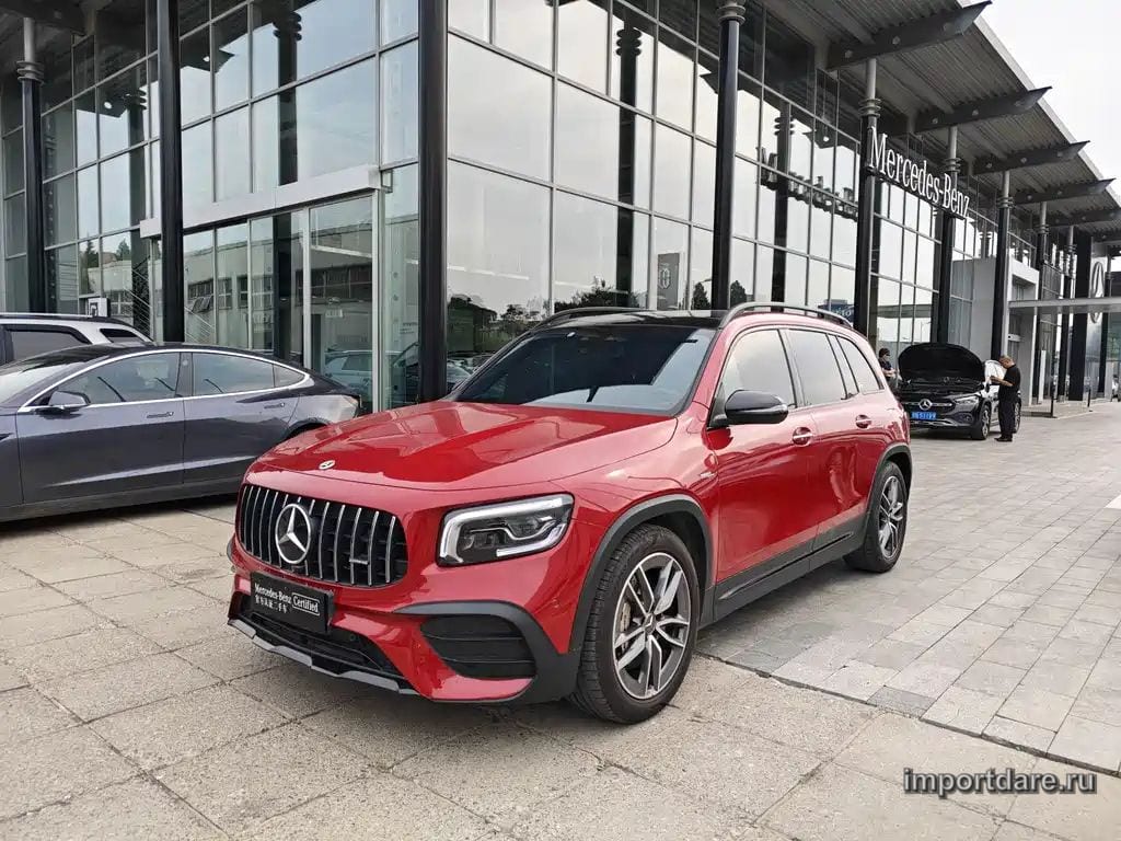 MERCEDES-BENZ GLB AMG 2022 — 39 000 км, пурпурный, Китай — под ключ — фото 1