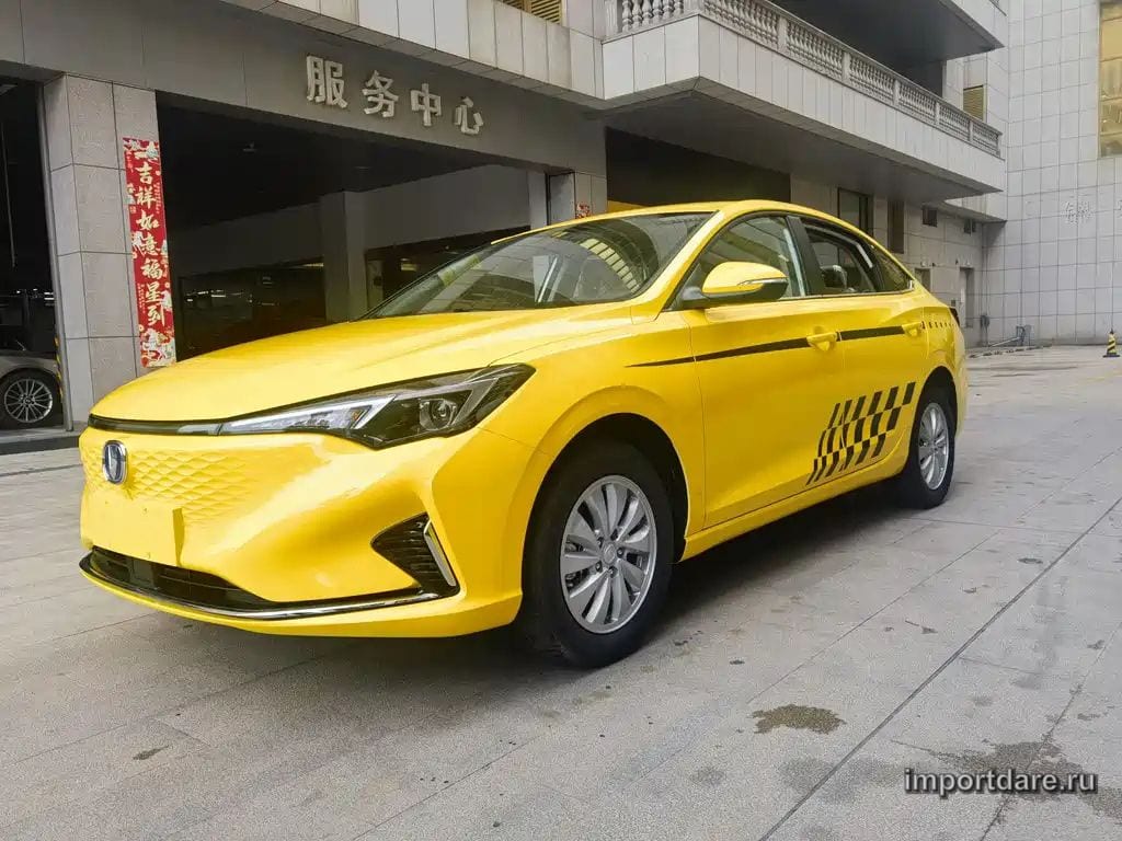 CHANGAN EADO NEW ENERGY 2026 — 100 км, жёлто-оранжевый, Китай — под ключ — фото 1