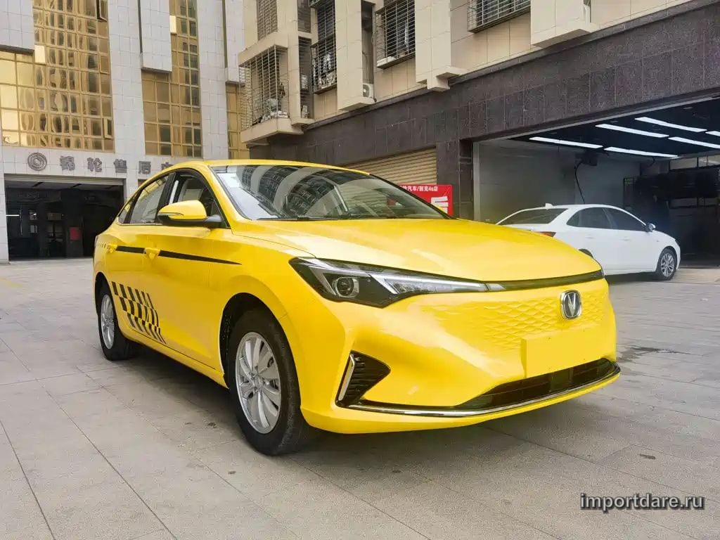 CHANGAN EADO NEW ENERGY 2026 — 100 км, жёлто-оранжевый, Китай — под ключ — фото 3