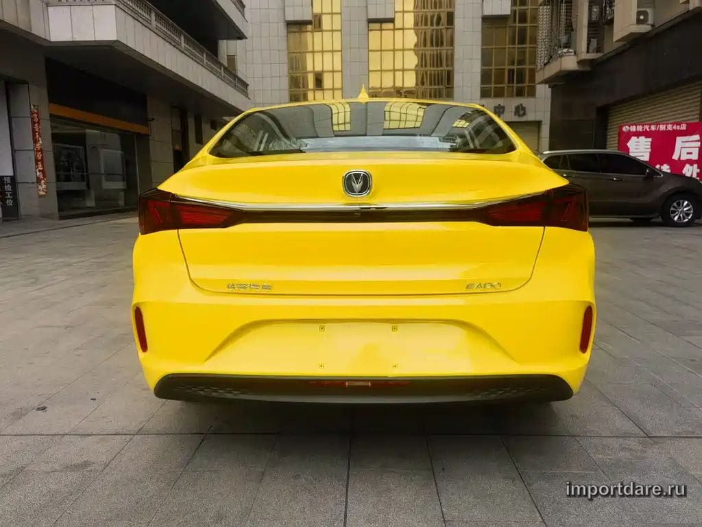 CHANGAN EADO NEW ENERGY 2026 — 100 км, жёлто-оранжевый, Китай — под ключ — фото 6