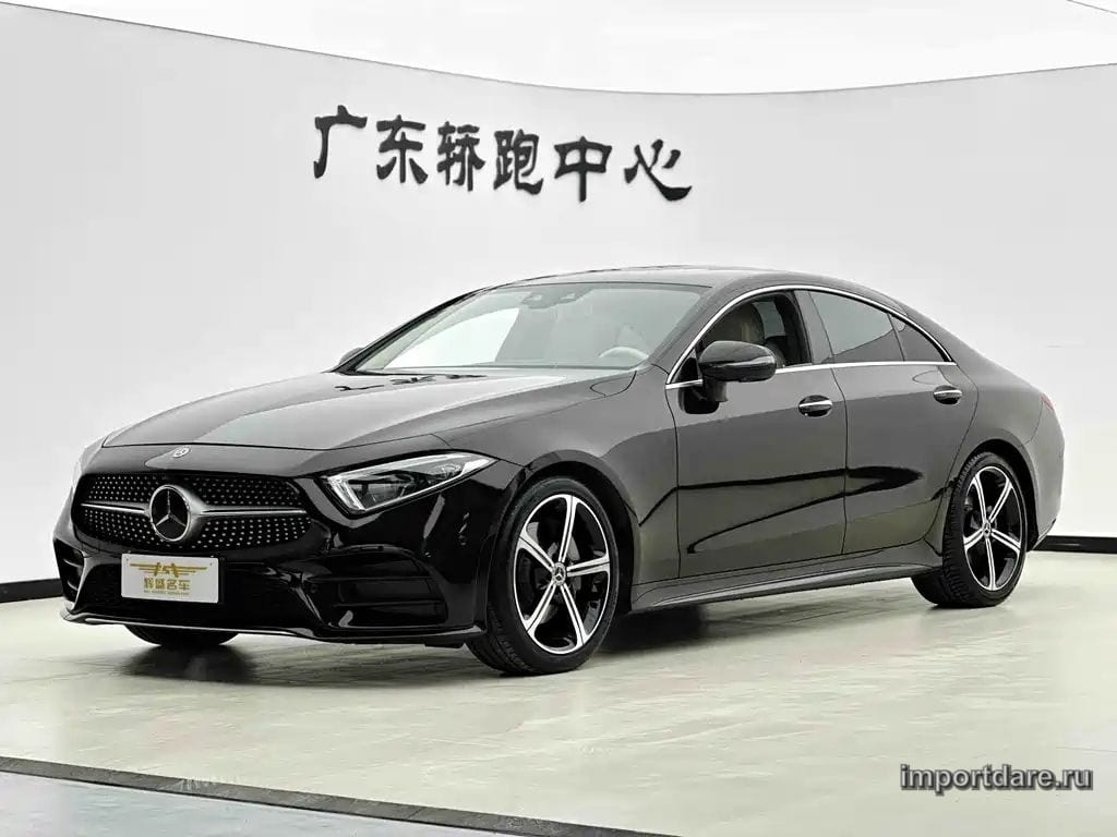 MERCEDES-BENZ CLS 2018 — 60 000 км, пурпурный, Китай — под ключ — фото 1
