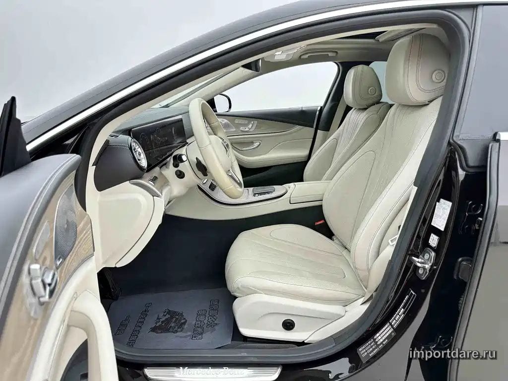 MERCEDES-BENZ CLS 2018 — 60 000 км, пурпурный, Китай — под ключ — фото 6