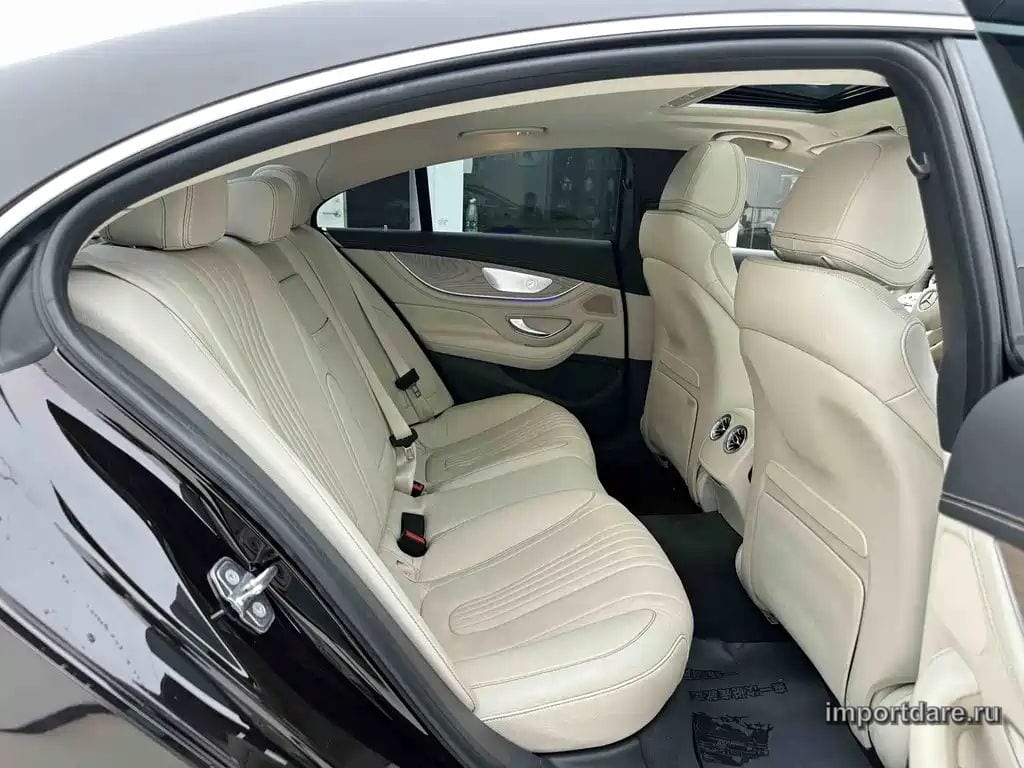MERCEDES-BENZ CLS 2018 — 60 000 км, пурпурный, Китай — под ключ — фото 8