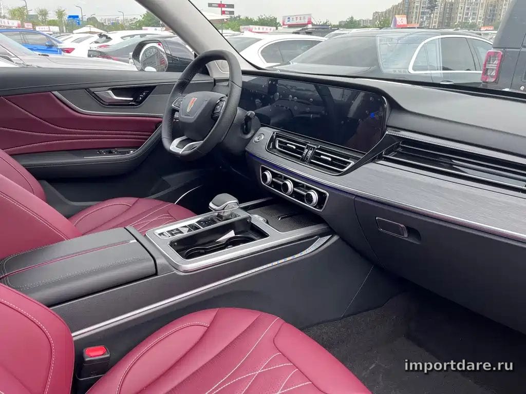 Hongqi Hs5 сзади