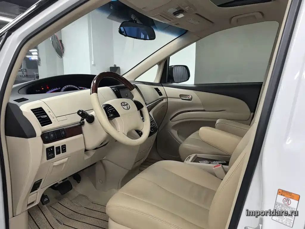 TOYOTA PREVIA 2017 — 128 000 км, белый, Китай — под ключ — фото 4