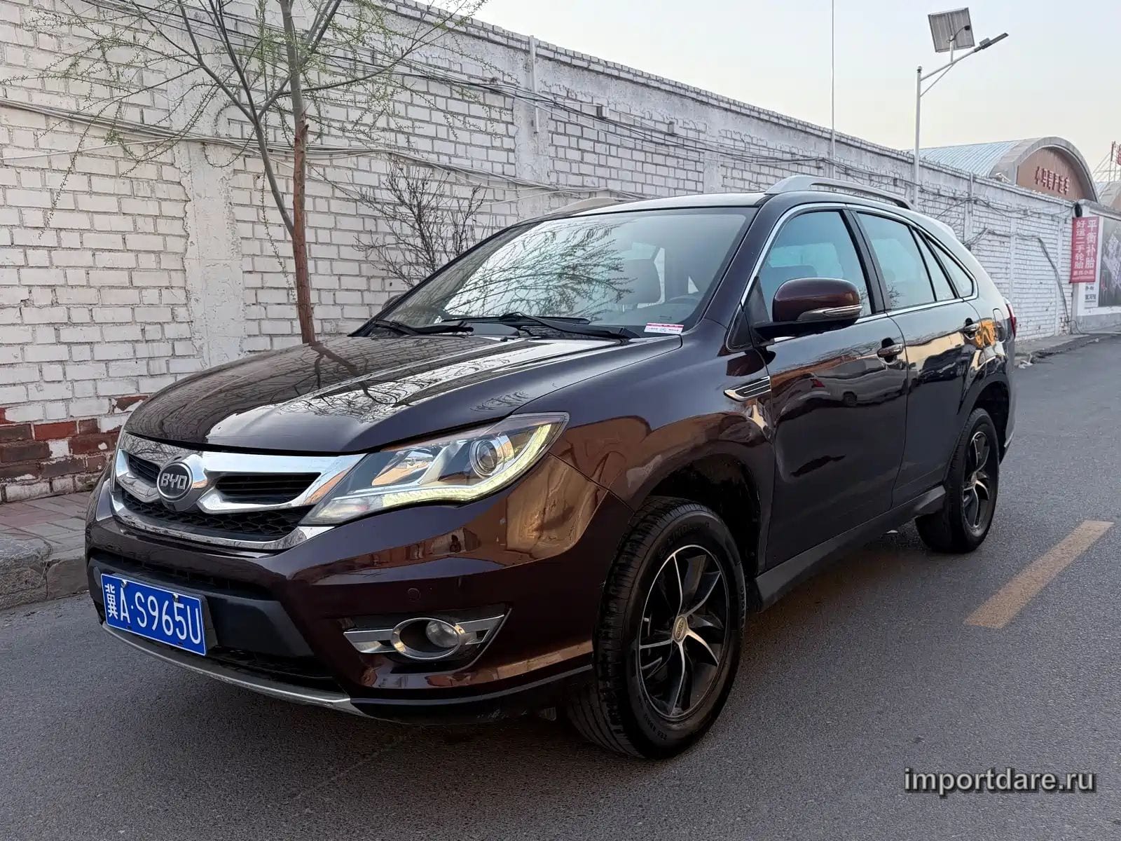 BYD S7 2016 — 80 000 км, коричневый-champagne, Китай — под ключ — фото 1