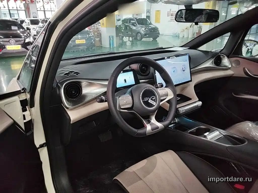 BYD DOLPHIN 2026 — 100 км, жёлто-оранжевый, Китай — под ключ — фото 10