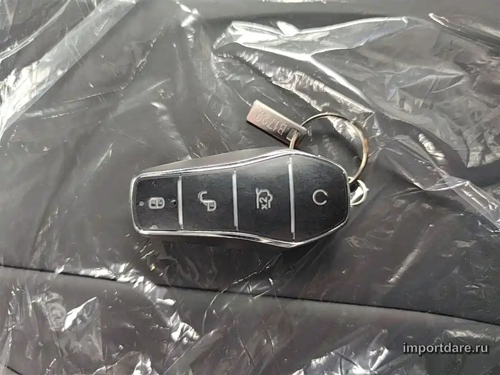 BYD DOLPHIN 2026 — 100 км, жёлто-оранжевый, Китай — под ключ — фото 9