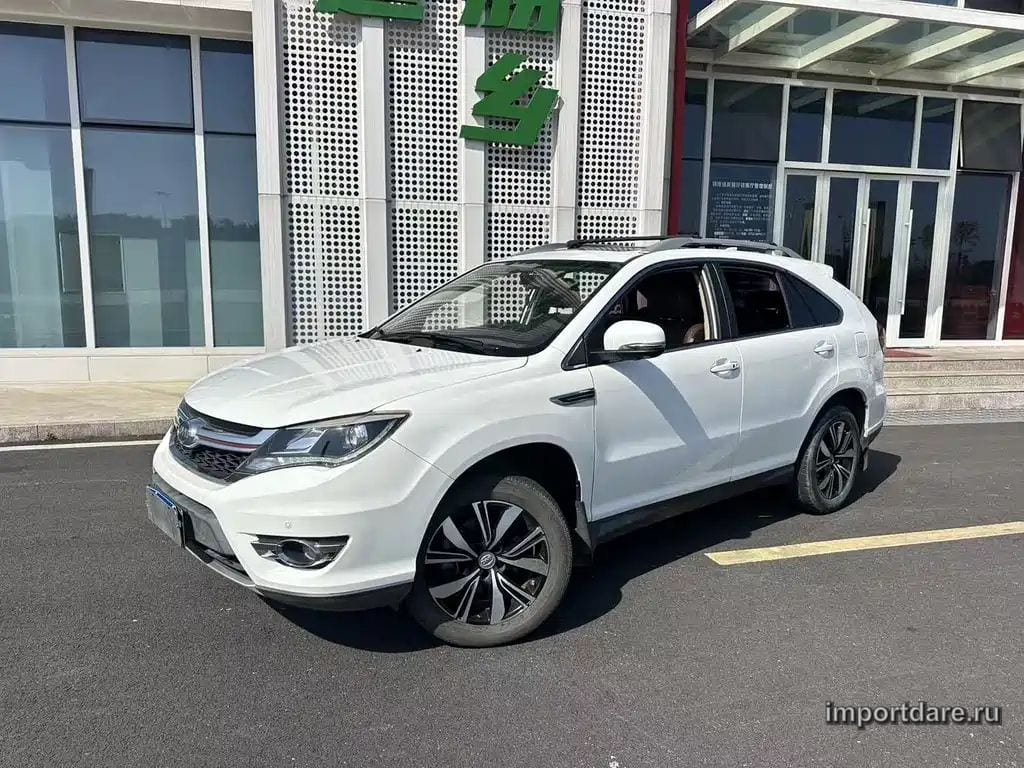 Byd S7 спереди