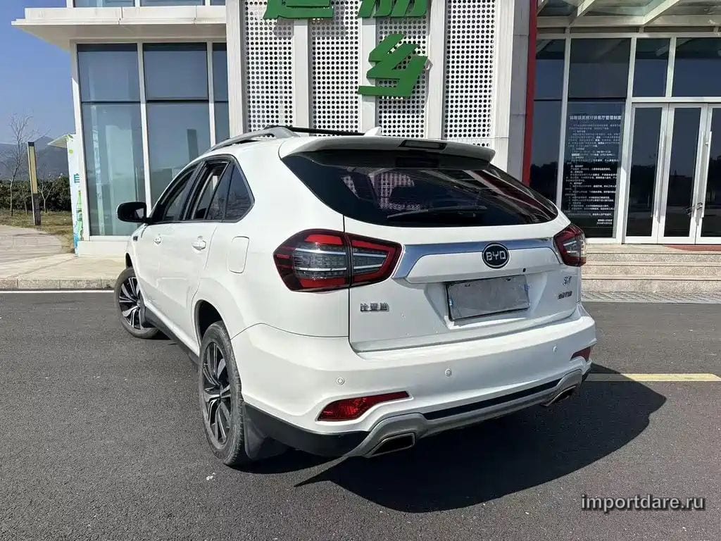 Byd S7 сзади