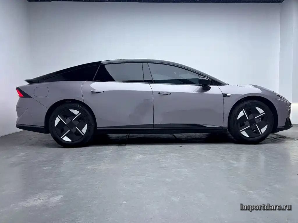 XPENG P7 PLUS 2026 — 9 500 км, пурпурный, Китай — под ключ — фото 9