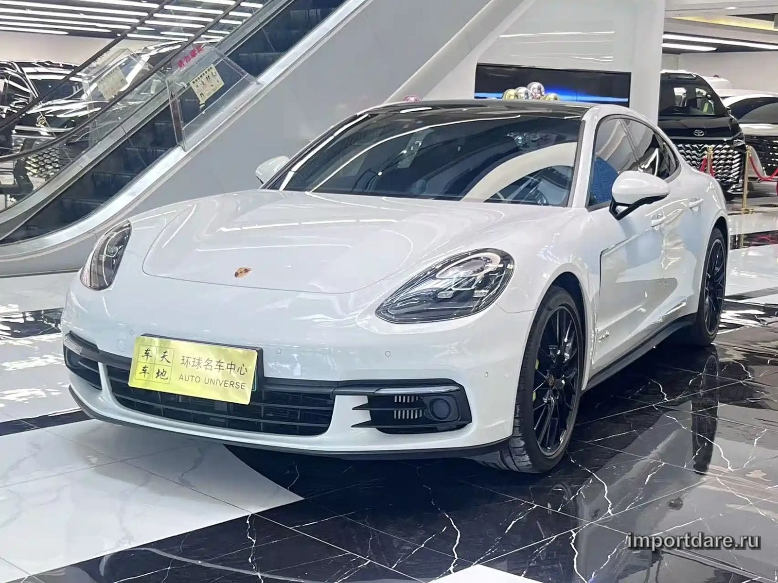 PORSCHE PANAMERA NEW ENERGY 2021 — 66 000 км, белый, Китай — под ключ — фото 1