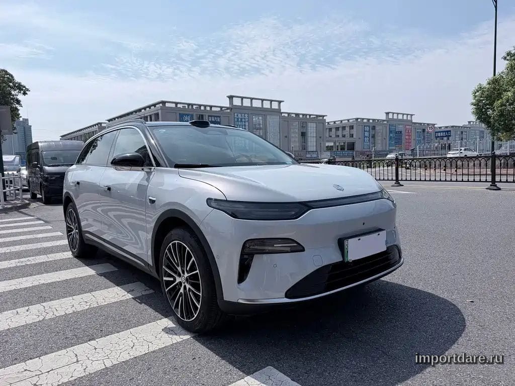 Leapmotor C11 сзади