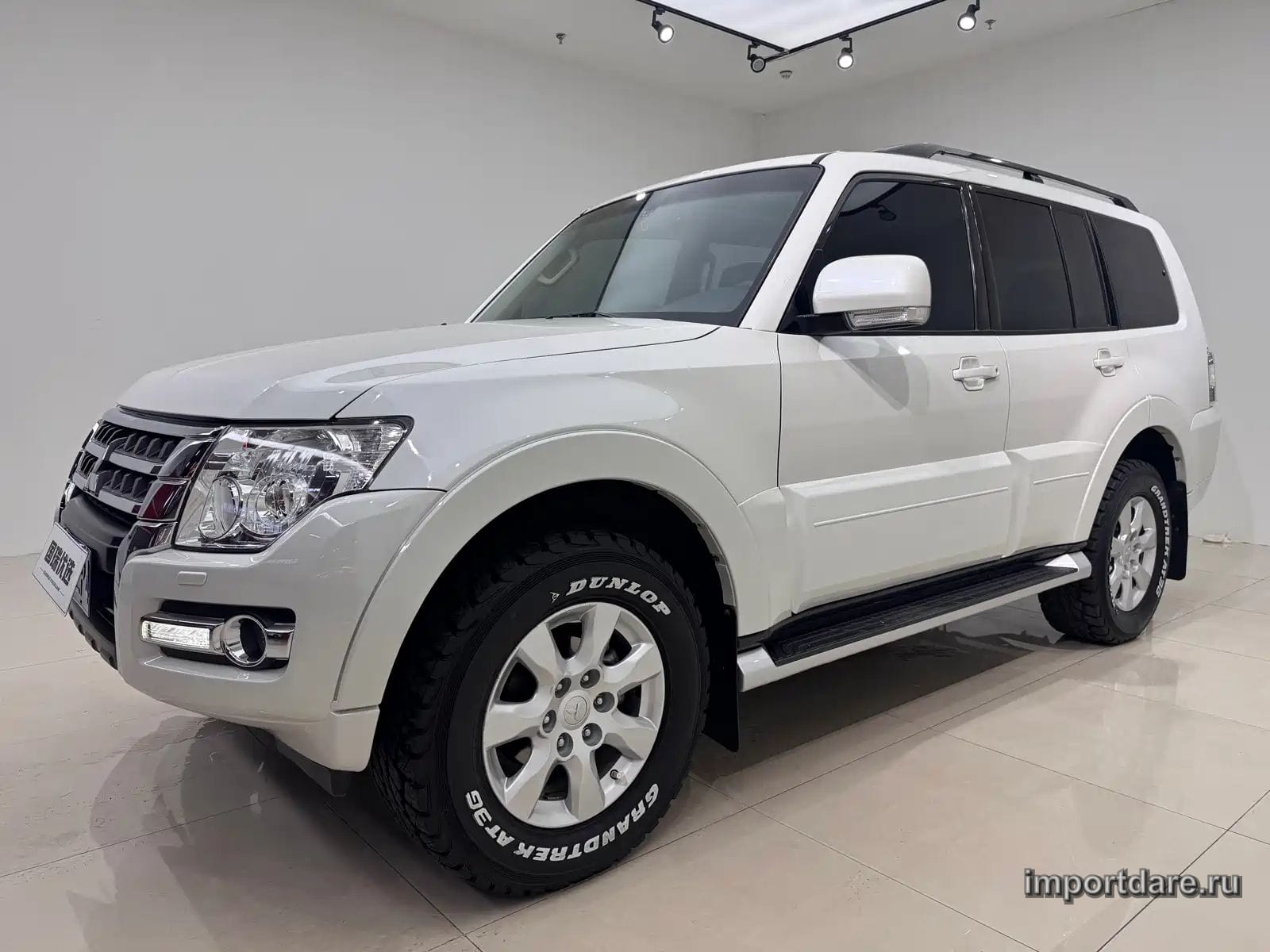 MITSUBISHI PAJERO IMPORT 2018 — 101 000 км, белый, Китай — под ключ — фото 1