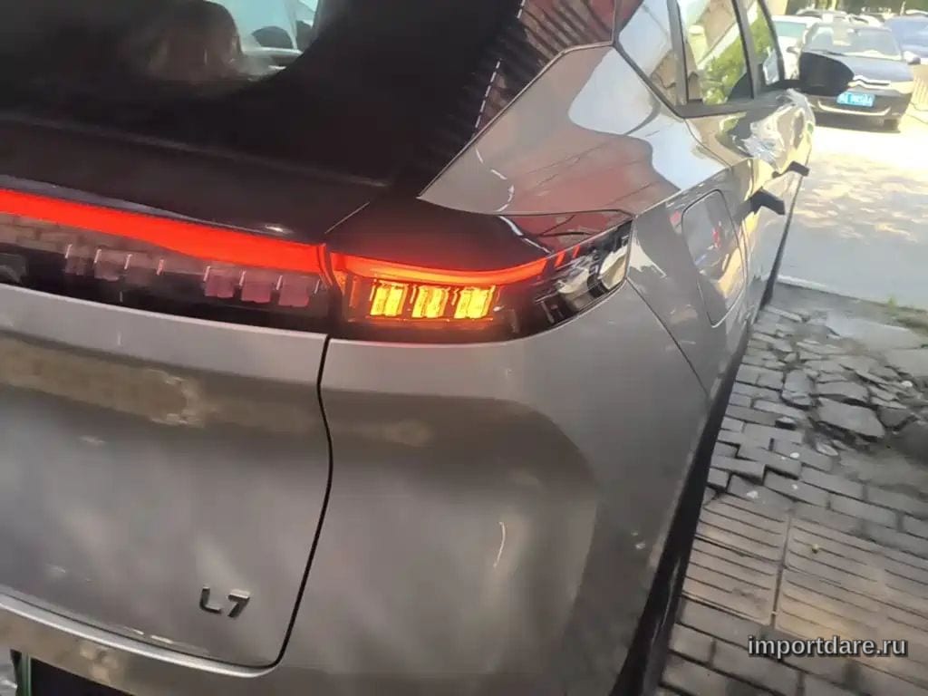 DONGFENG AEOLUS L7 NEW ENERGY 2026 — 100 км, серебристый, Китай — под ключ — фото 8
