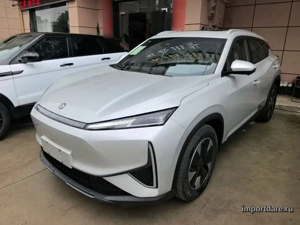 Dongfeng Aeolus L7 New Energy сбоку