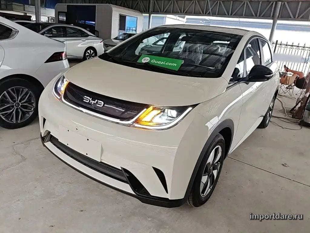 BYD DOLPHIN 2026 — 900 км, жёлто-оранжевый, Китай — под ключ — фото 1
