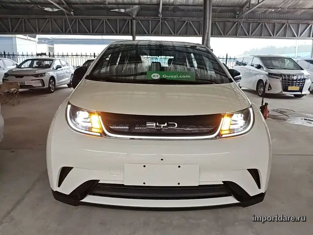 BYD DOLPHIN 2026 — 900 км, жёлто-оранжевый, Китай — под ключ — фото 3