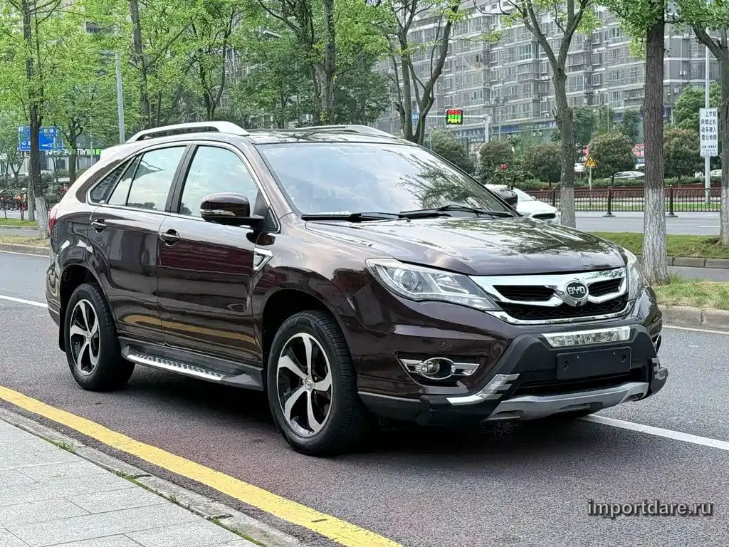 BYD S7 2016 — 90 000 км, коричневый-champagne, Китай — под ключ — фото 3
