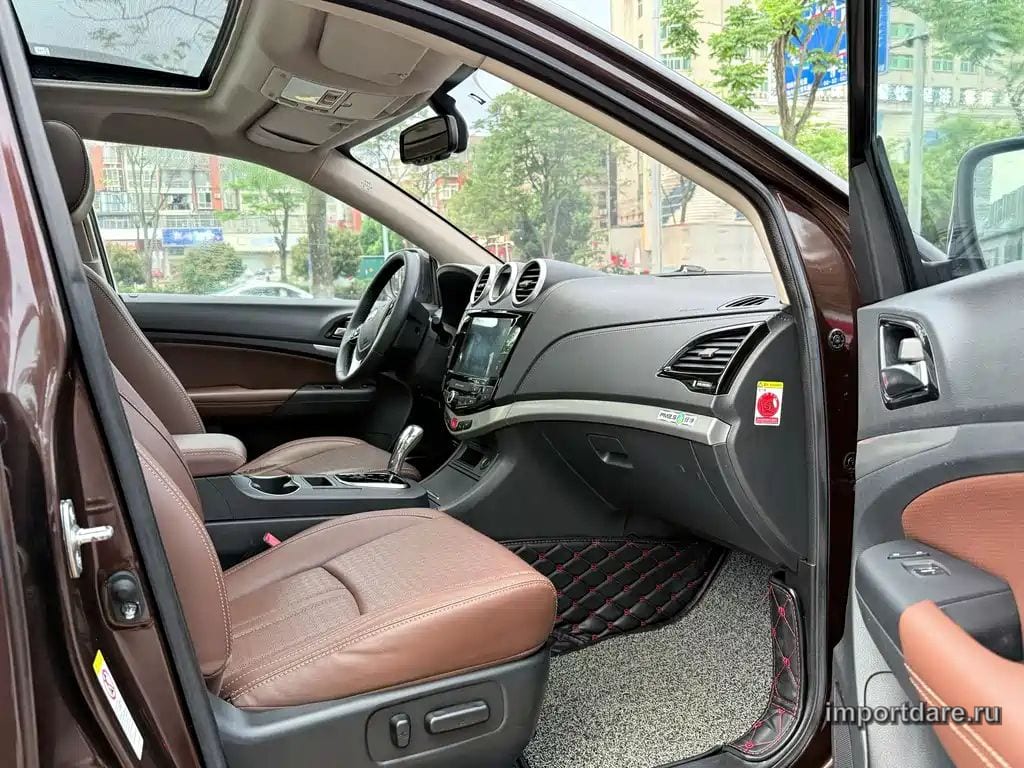 BYD S7 2016 — 90 000 км, коричневый-champagne, Китай — под ключ — фото 4