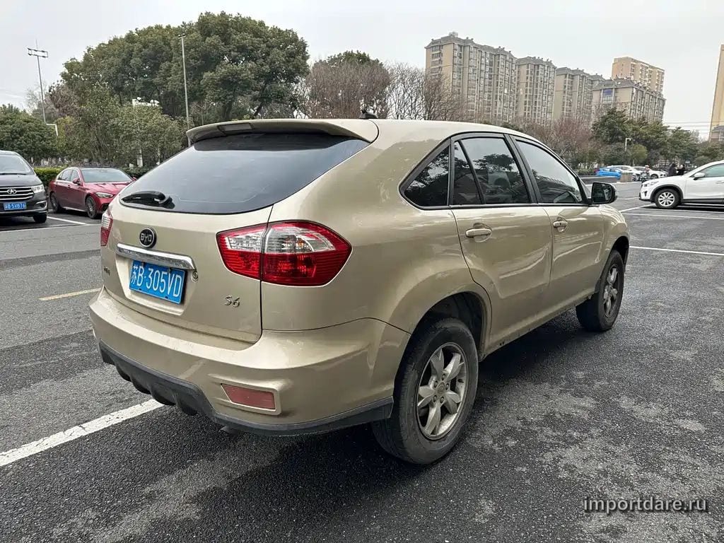 BYD S6 2015 — 80 000 км, коричневый-champagne, Китай — под ключ — фото 6